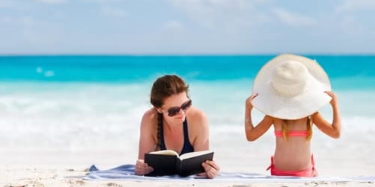 5 livres de blogueuses parentales à lire à la plage