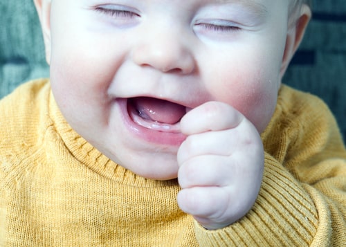 comment calmer bebe quand il fait ses dents