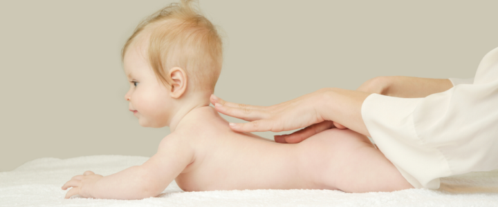 huile-massage-bebe-enfant